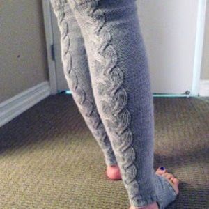 Ivivva Cable Knit Leg Warmers EUC